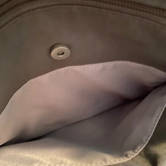 Baggallini Crossbody bag, gray animal print multi pocket purse adjustable strap - Picture 11 of 12